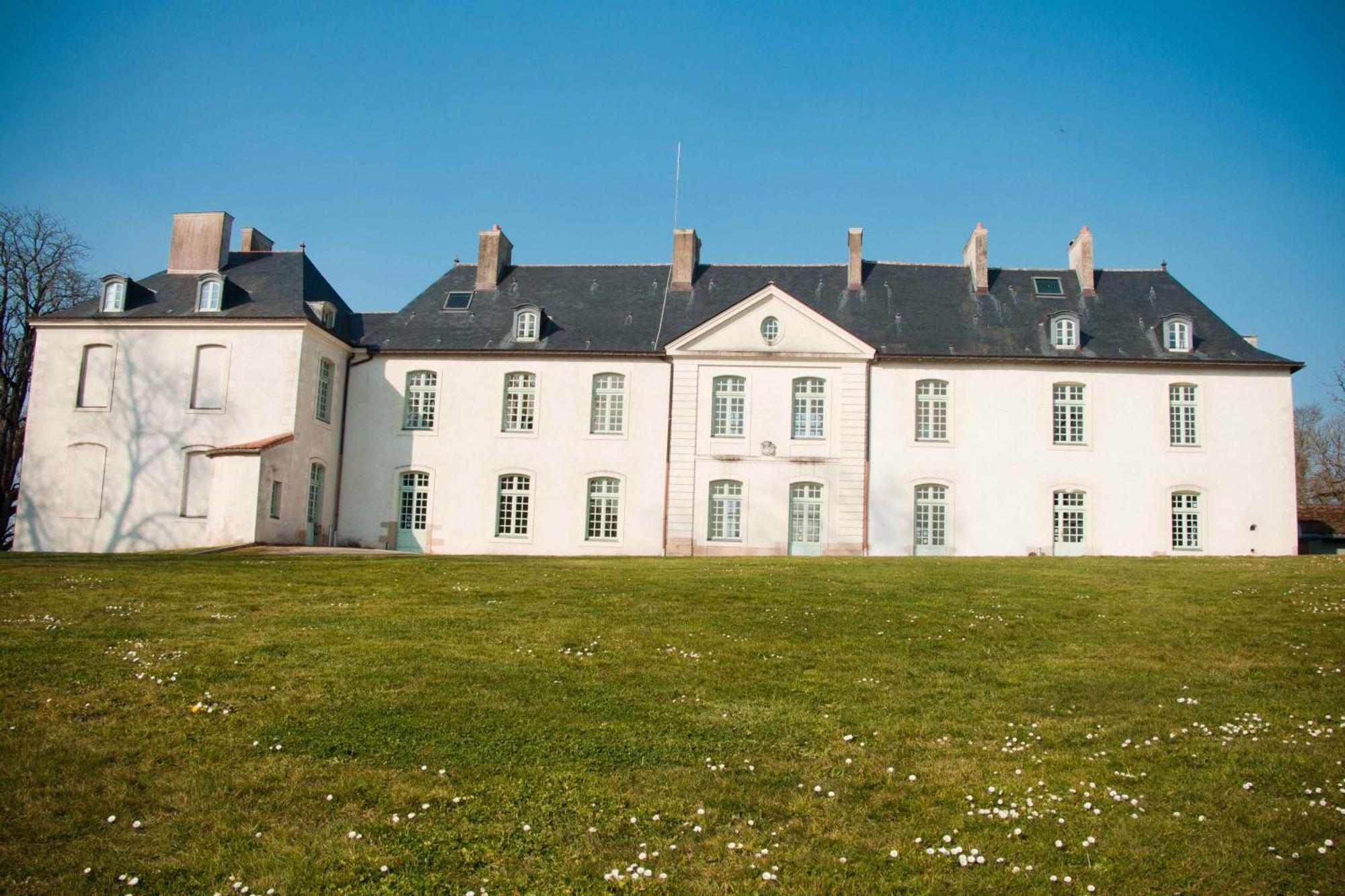 Surprenantes - Chateau Du Pe Saint-Jean-de-Boiseau ภายนอก รูปภาพ